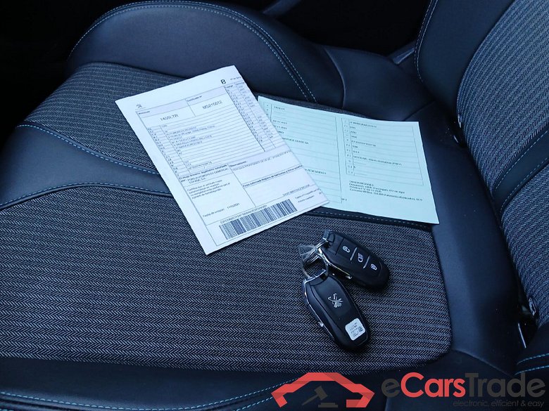 PEUGEOT 3008 Hybrid / 2020 / 5P / todoterreno 225 e-EAT8 Allure (AC2) #5