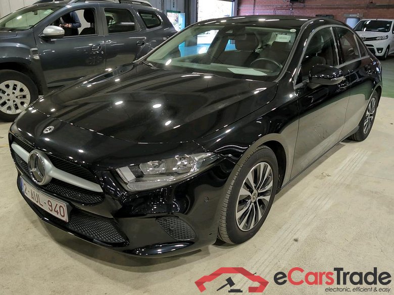 MERCEDES-BENZ A-Klasse 2.0 A 180 D BUSINESS SOLUTION DCT