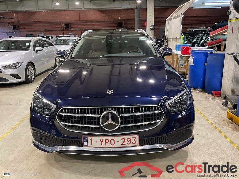 MERCEDES-BENZ E-CLASS BREAK 2.0 E 300 DE AUTO Premium Plus #2