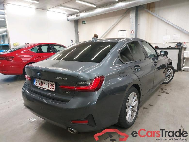 BMW - BMW 3 BERLINE 320e 204PK Business Edition With Heated Vernasca Sport Seats & Active Cruise & Driving Assistant Pack * HYBRID * #2