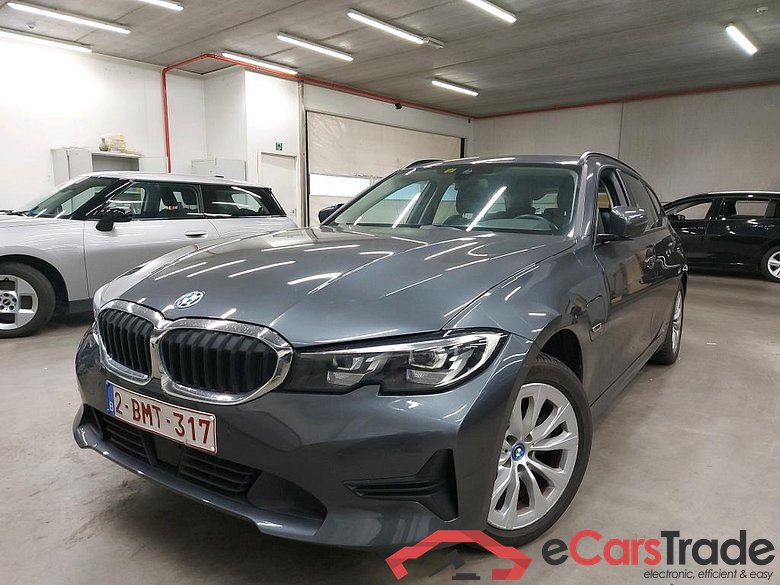 BMW - BMW 3 TOURING 320e 204PK Business Edition With Heated Vernasca Sport Seats & Active Cruise & Driving Assistant Pack * HYBRID *