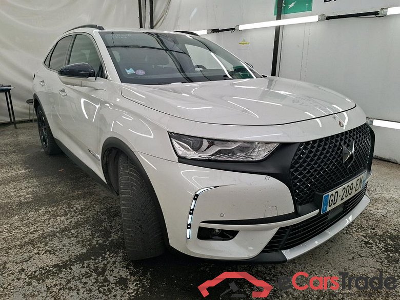 DS DS 7 Crossback / 2017 / 5P / SUV E-TENSE 225 PERFORMANCE Line #4