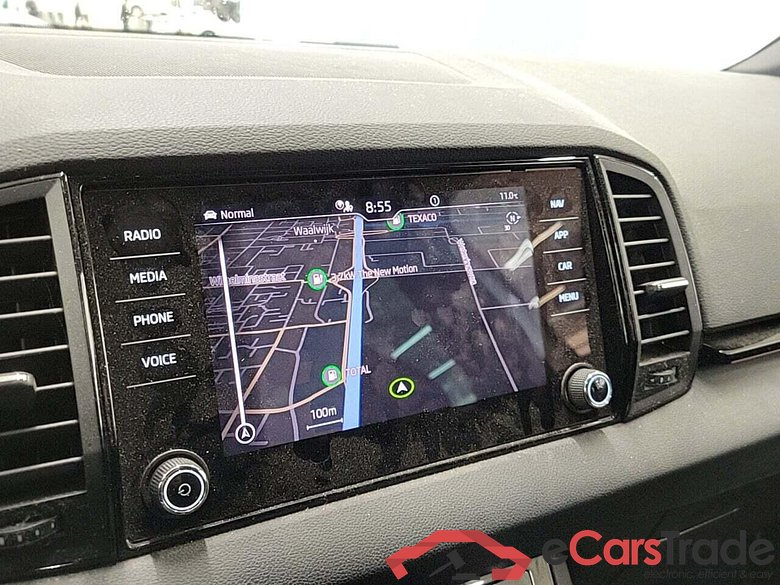 SKODA Karoq 1.5 TSI Sportline Business DSG #6