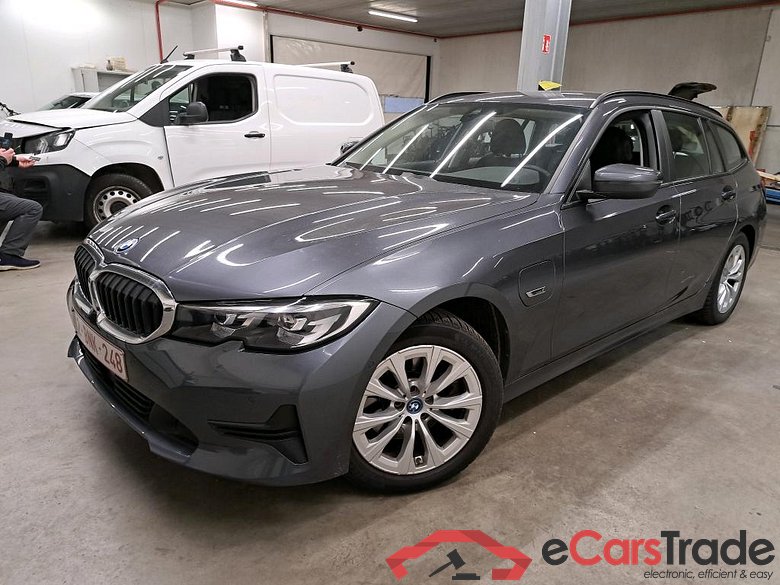 BMW - BMW 3 TOURING 320e 204PK Business Edition With Heated Vernasca Sport Seats & Active Cruise & Driving Assistant Pack * HYBRID *