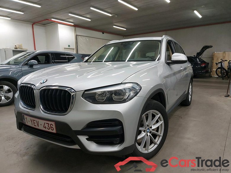 BMW X3 2.0 xDrive30e Plug-In Hybrid Aut. LED Navi Leather KeylessGo Klima PDC ...