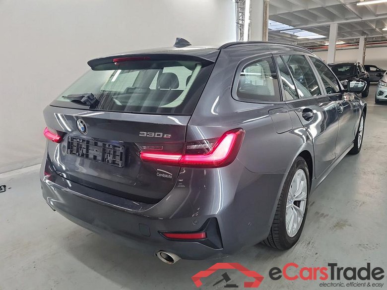 BMW 3 TOURING - 2019 330eA PHEV #4