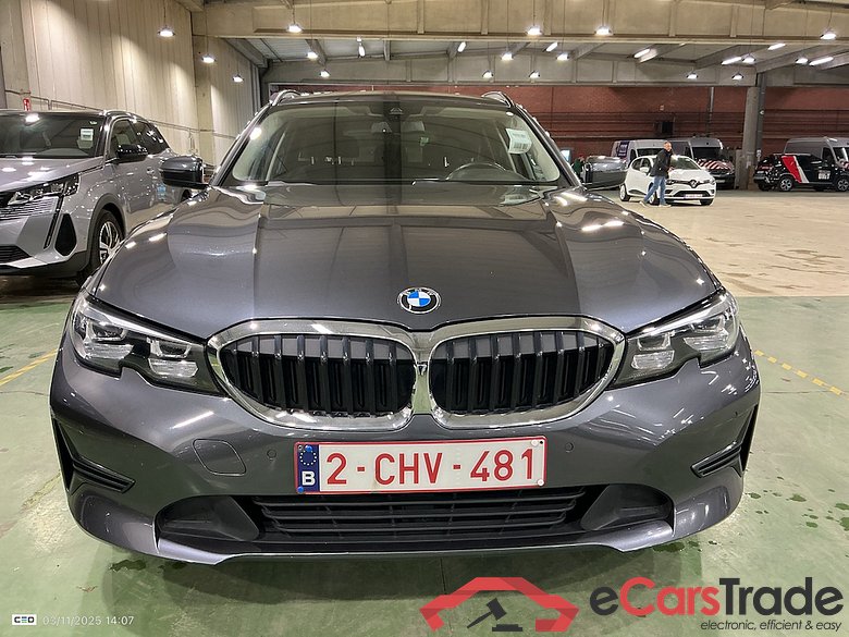 BMW 318d Aut. LED-Xenon LC-Pro Navi KeylessGo Klima PDC ... #3