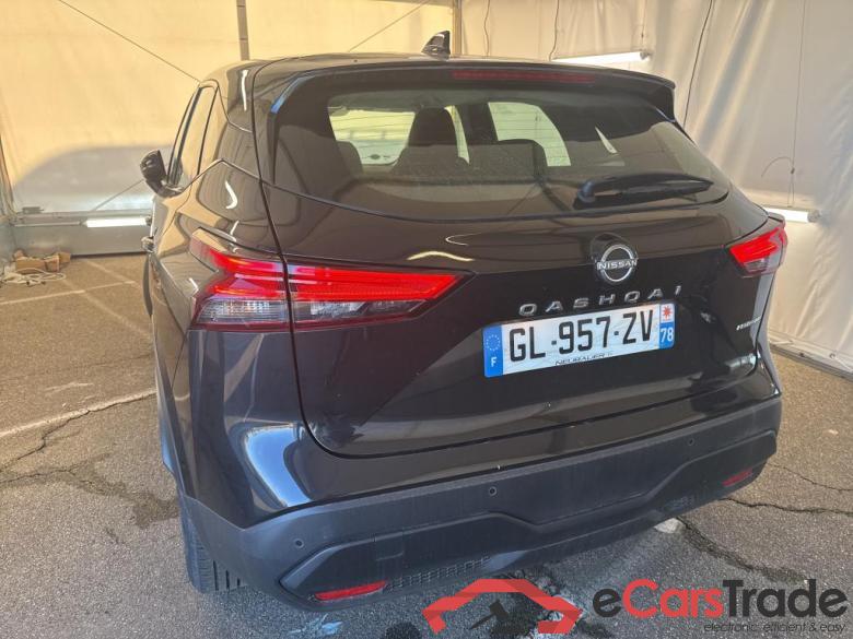 NISSAN Qashqai / 2021 / 5P / Crossover 1.3 MHEV 140 Business Edition #2