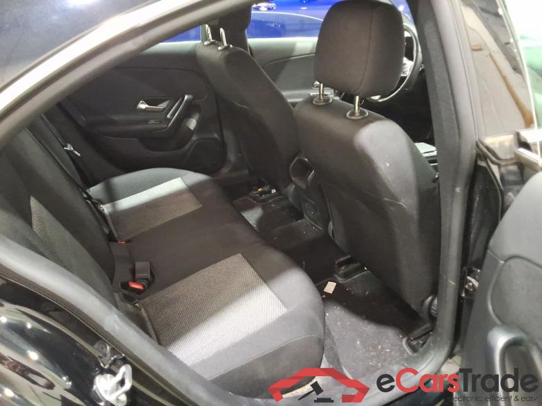 MERCEDES-BENZ CLA 2.0 CLA 180 D BUS SOLUTION ESSENTIAL #5