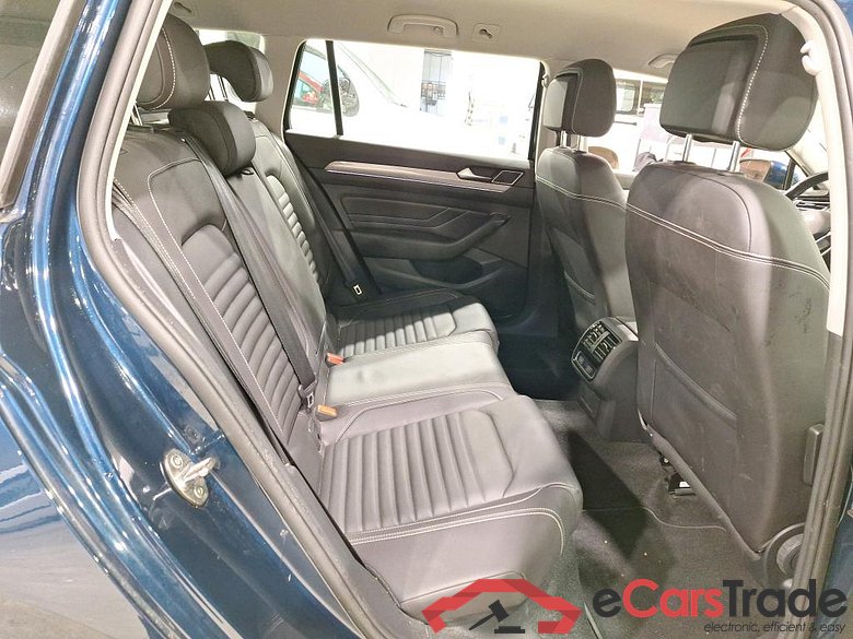 VOLKSWAGEN PASSAT VARIANT DIESEL - 2019 1.6 TDi SCR Style Business DSG #6