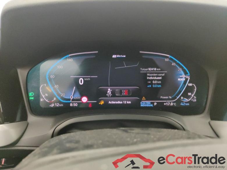 BMW 3 Reeks Berline 330e (135 kW) 4d #6