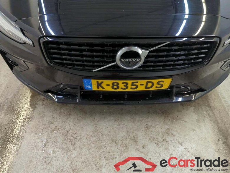 VOLVO V60 2.0 B4 R-Design #6