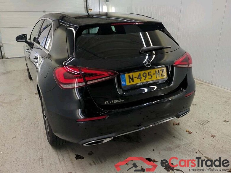 MERCEDES-BENZ A-klasse 250 e Bns Sol Luxury #6