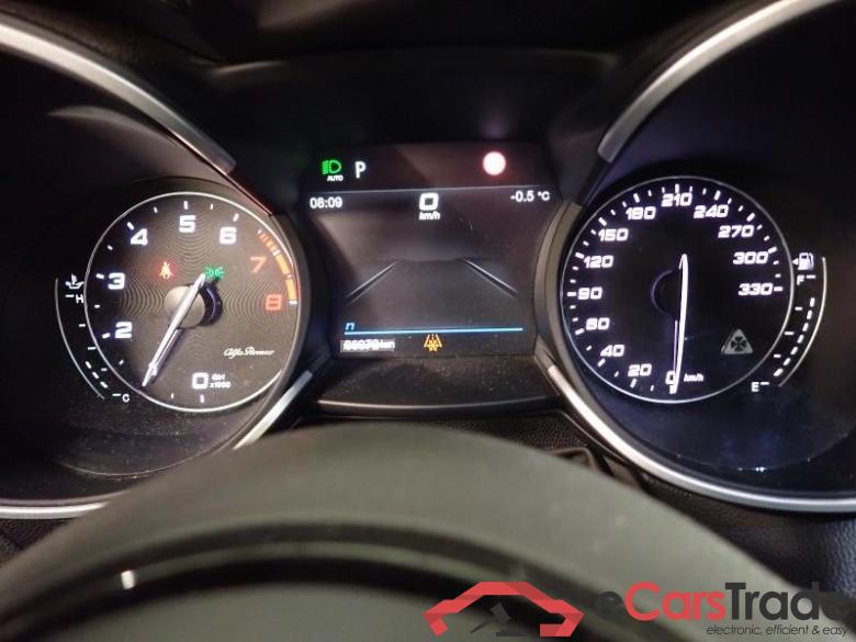 Alfa Romeo Stelvio (630)(2017->) DE - SUV5 2.9 V6 Bi-turbo EU6d, Quadrifoglio Q4 (EURO 6d), (Facelift) 2020 - 202 #6