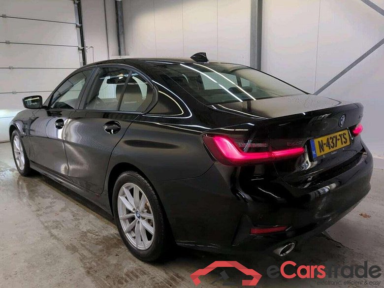 BMW 3-serie 320e Bns Ed. Pl. #6