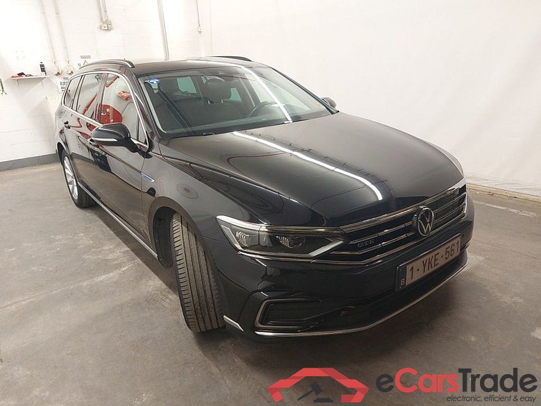 Volkswagen Passat Variant 1.4 TSI DSG6 GTE Business 5d