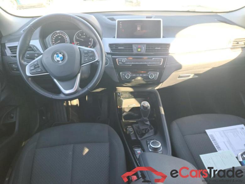 BMW X2 / 2017 / 5P / todoterreno sDrive18d #3