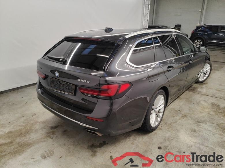 BMW 5 TOURING DIESEL - 2020 530 dXAS 286 MHD 5d #2