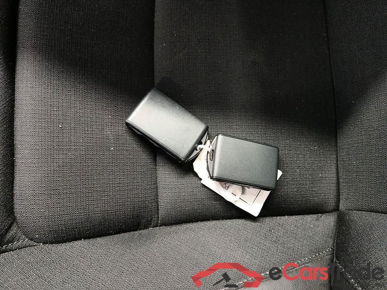 VOLVO V60 DIESEL - 2018 2.0 150 D3 Momentum Pro Geartronic 5d #4