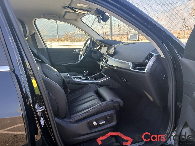 BMW X5 / 2018 / 5P / todoterreno xDrive45e #6