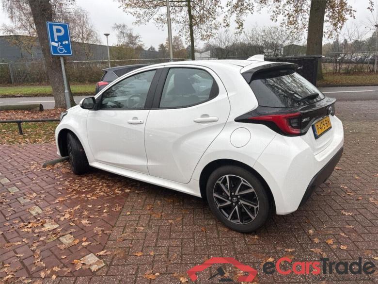 TOYOTA YARIS 1.5 Hybrid TeamNL #3