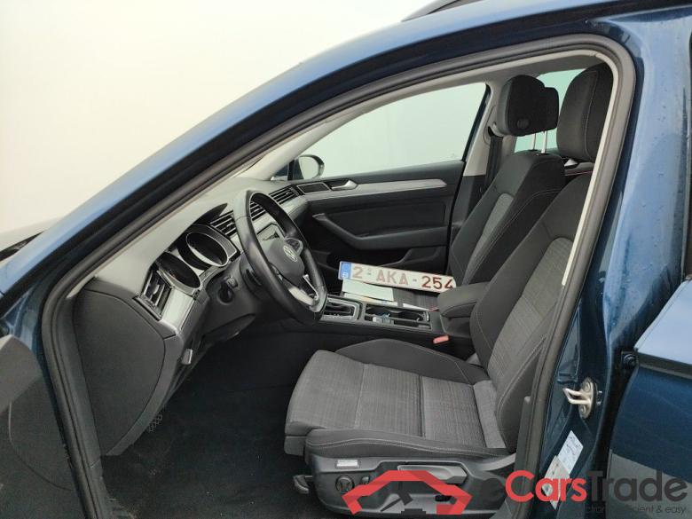 Volkswagen Passat Variant 2.0 TDI 90kW DSG Style Business 5d #3
