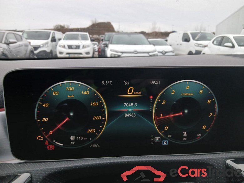 MERCEDES-BENZ Clase A / 2018 / 5P / berlina con portón A 200 #4