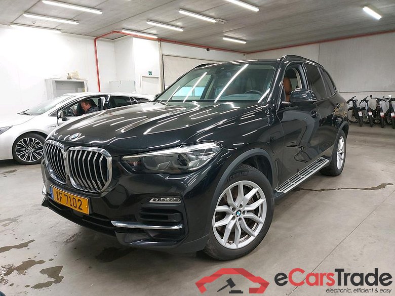 BMW X5 xDrive45e Plug-In Hybrid Aut. LED-Xenon LC-Pro ACC Ambient Navi-Pro Sport-Leather KeylessGo Camera Klima PDC ...
