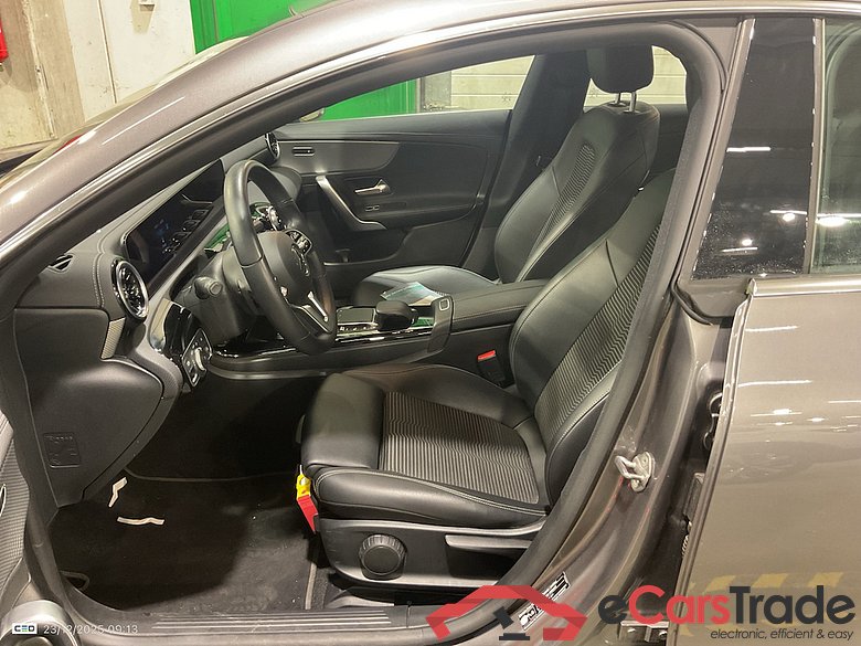 Mercedes CLA 180d Aut. LED-Xenon Widescreen Navi 1/2 Sport-Leather KeylessGo Camera Klima PDC ... #5