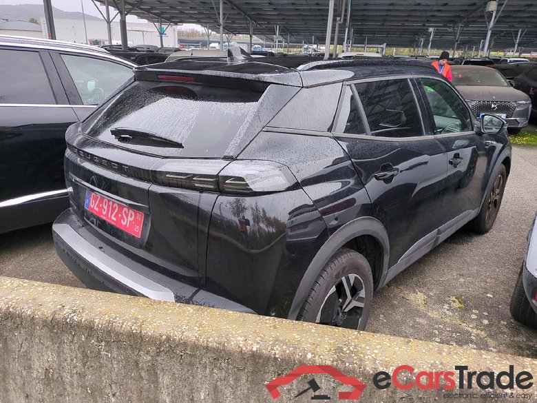 Peugeot 2008 Allure 1.2 Essence 102hp BVM6 #2