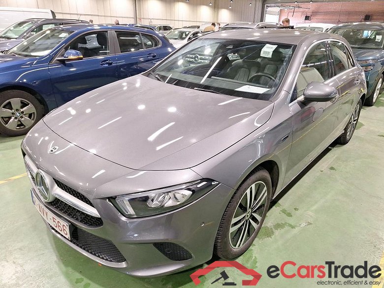 Mercedes A 250e Plug-In Hybrid Aut. LED-Xenon Widescreen Ambient Navi Sport-Leather KeylessGo Camera Klima PDC ...