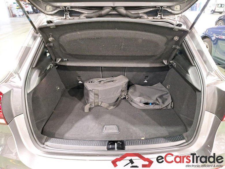 Mercedes A 250e Plug-In Hybrid Aut. LED-Xenon Widescreen Ambient Navi Sport-Leather KeylessGo Camera Klima PDC ... #6