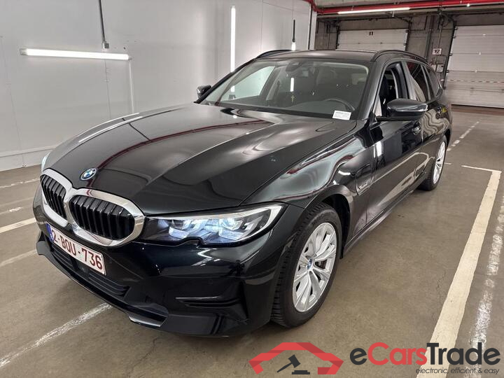 BMW 3 Reeks Touring 3 Reeks Touring 330e (215 kW) (PHEV) 215kW/292pk  5D/P Auto-8