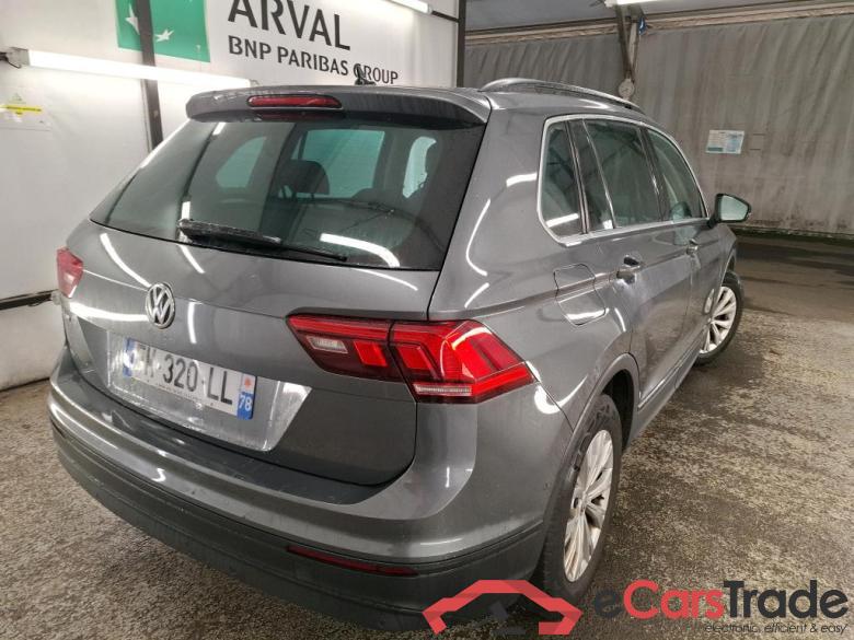 VOLKSWAGEN Tiguan / 2016 / 5P / SUV 2.0 TDI 150 BVM6 Confortline Business #3