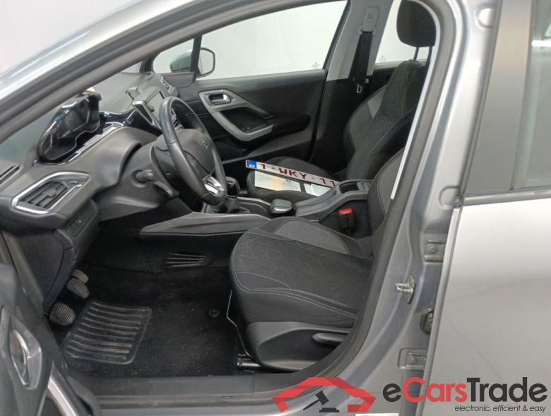 Peugeot 2008 1.2 Puretech 61kW S&S Active 5d #3