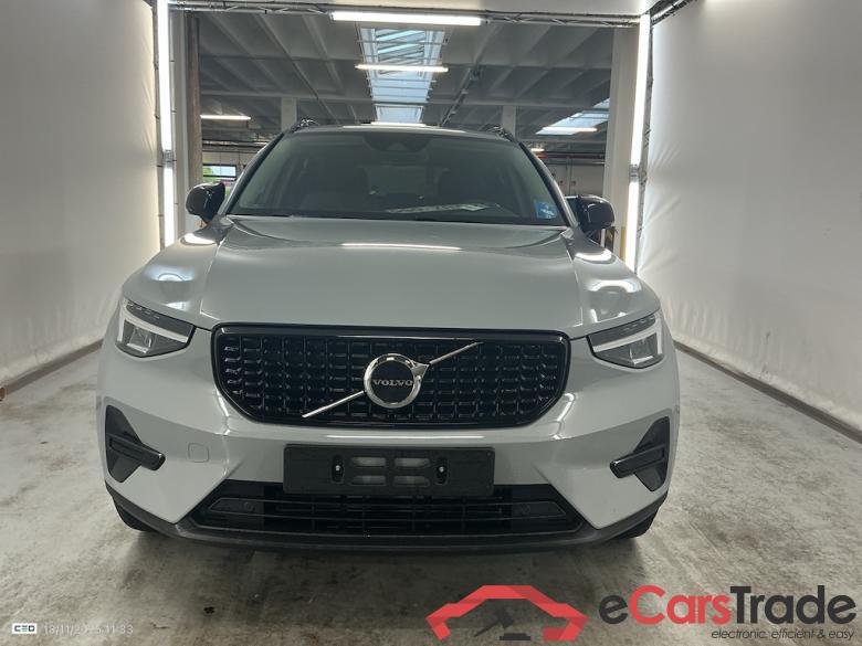 VOLVO XC40 1.5 T2 PLUS DARK DESIGN AUTO #2