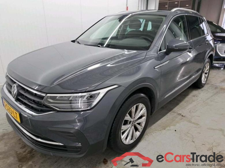 VOLKSWAGEN Tiguan 1.5 TSI Life Bns