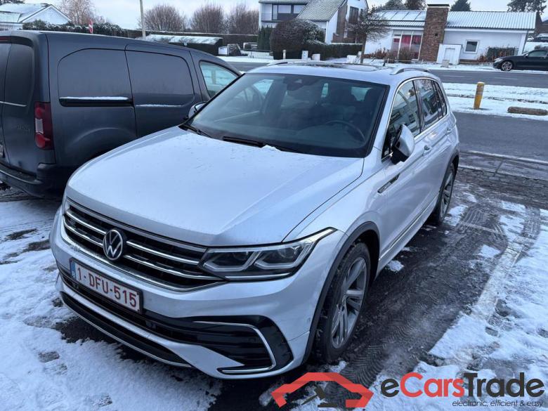 VOLKSWAGEN Tiguan Tiguan R-Line Business Premium 2.0 TDI SCR 110 kW (150 ch) 7 vitesses DSG #2