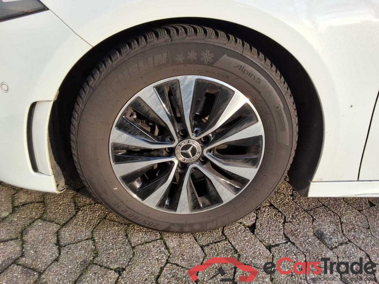 Mercedes-Benz A Limousine (BM 177)(08.2018->) DE - Lim4 A 200 EU6d, Lim. AMG Line (EURO 6d), 2019 - 2022 #2