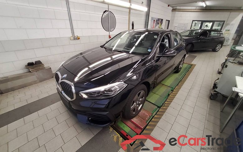 BMW 1 Limousine (F40)(2019->) DE - LimS5 116 i EU6d, Advantage (OPF)(EURO 6d), 2020 - 2024 #1