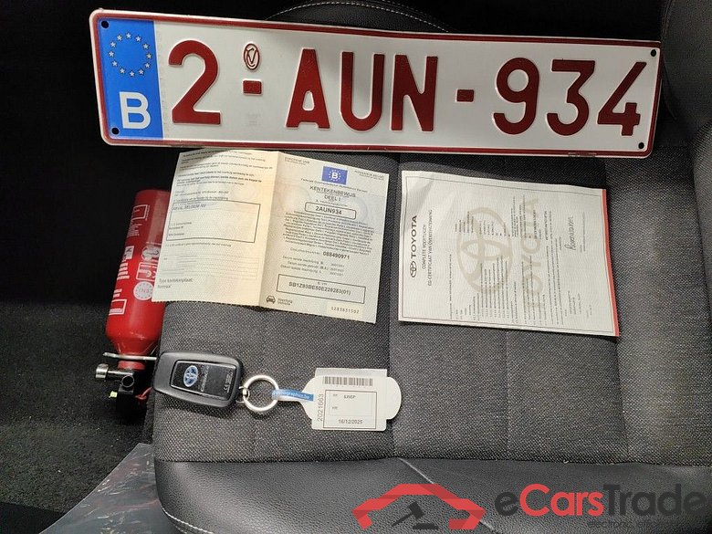 Toyota Corolla Touring Sports 1.8 Hybrid Style e-CVT 5d #4