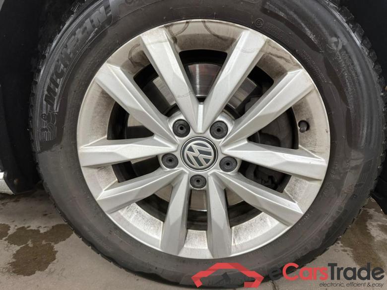 VOLKSWAGEN Touran Touran  Highline 1.6 TDI SCR BlueMotion Technology 85 kW (115 pk) 7 versnellingen DSG #6