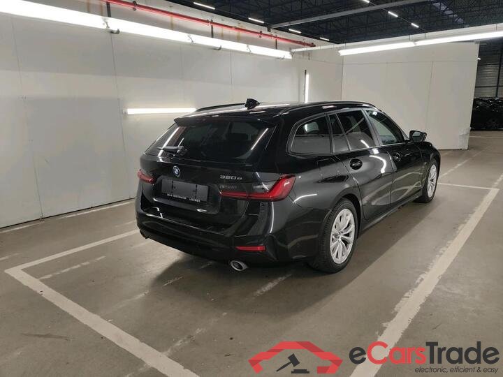 BMW 3 Reeks Touring 3 Reeks Touring 320e (150 kW) (PHEV) 150kW/204pk  5D/P Auto-8 #4