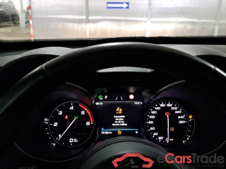 ALFA ROMEO STELVIO / 2017 / 5P / SUV 2.2 TD 160 CV SUPER BUSINESS AT8 RWD #4