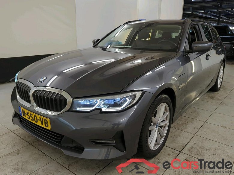 BMW 3 Serie Touring 320e Business Edition Plus 5d