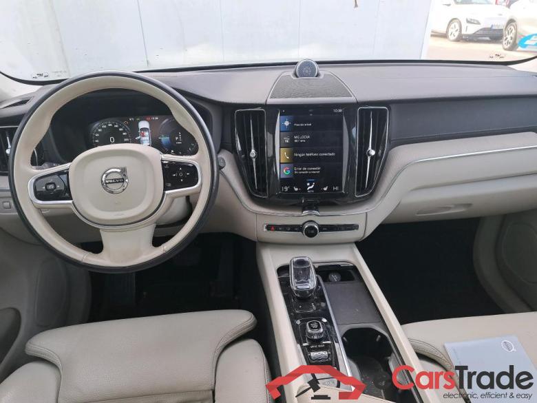 VOLVO XC60 / 2017 / 5P / todoterreno 2.0 T8 AWD Recharge Inscription Auto #3