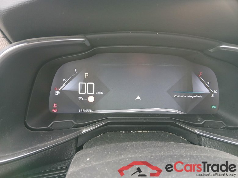 DS DS 7 Crossback / 2017 / 5P / todoterreno BlueHDi DE 96kW (130CV) Auto. CHIC (AC) #4