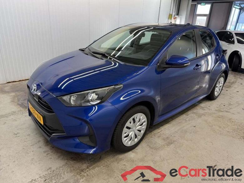 TOYOTA Yaris 1.5 Hyb. Active #1