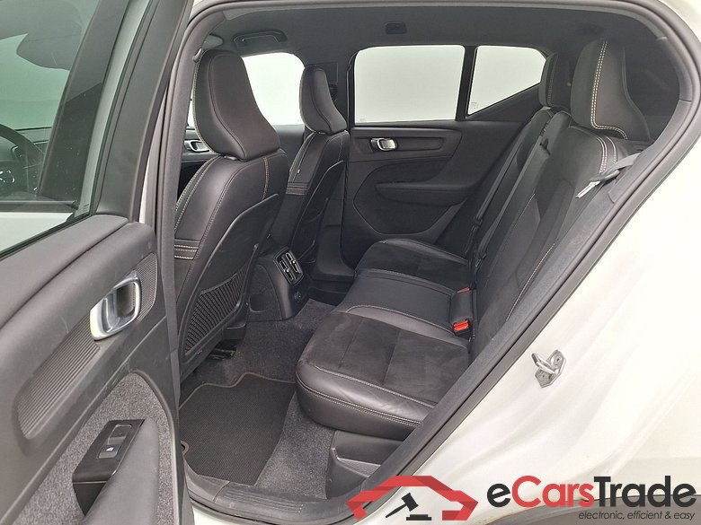 Volvo, XC40 '17 PHEV, Volvo XC40 T4 Recharge Geartronic R-Design 5d #4