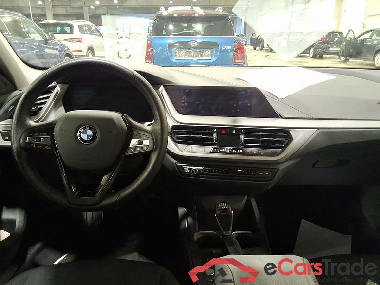 BMW 1 SERIES HATCH 1.5 116D (85KW) #6